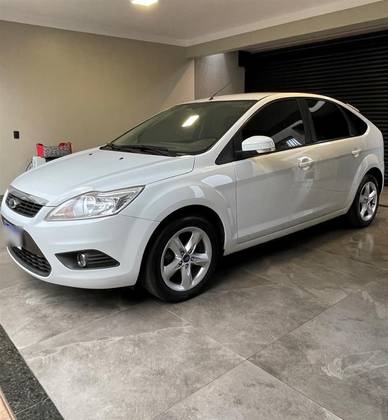 FORD FOCUS 1.6 GLX 16V FLEX 4P MANUAL